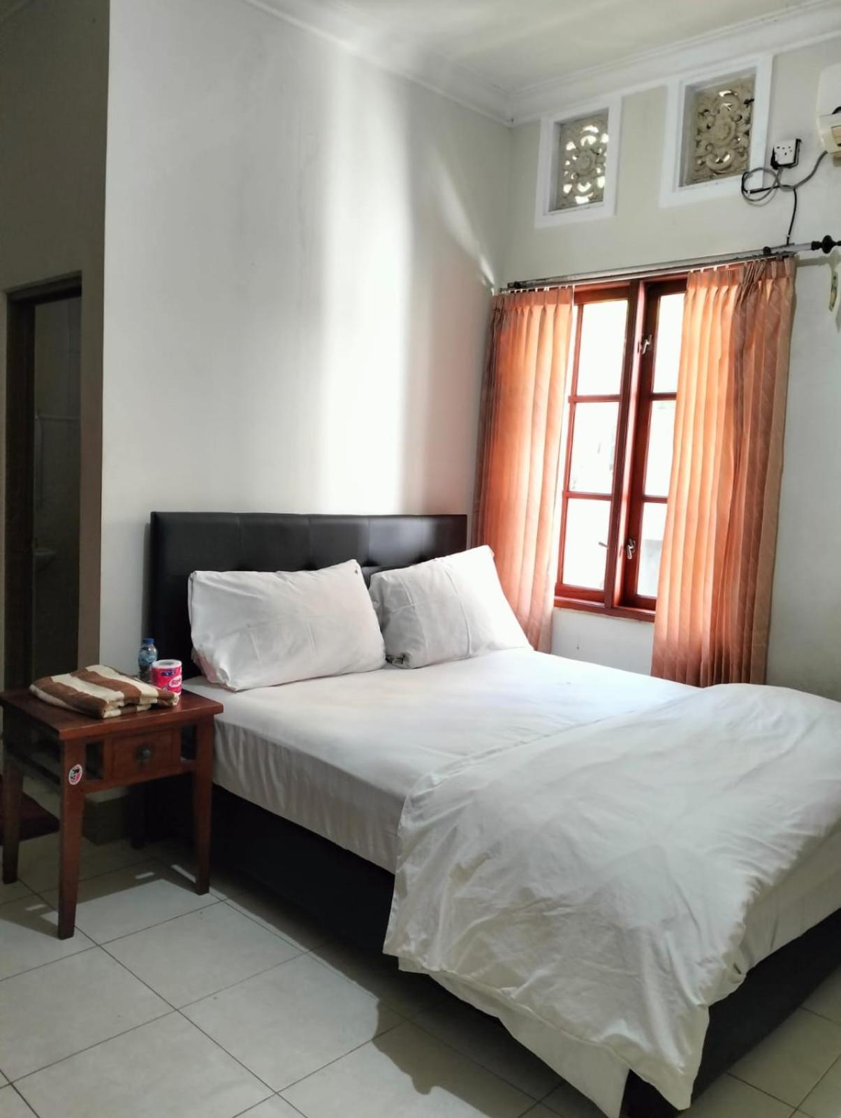 Nakula Familiar Inn Denpasar Extérieur photo